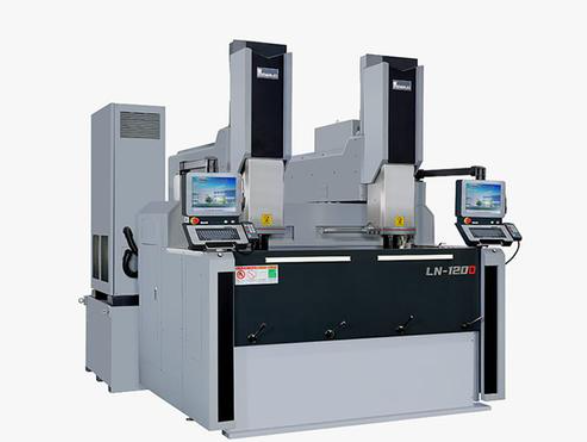 高端进口CNC机床带有GPS定位锁定功能，你见过吗？